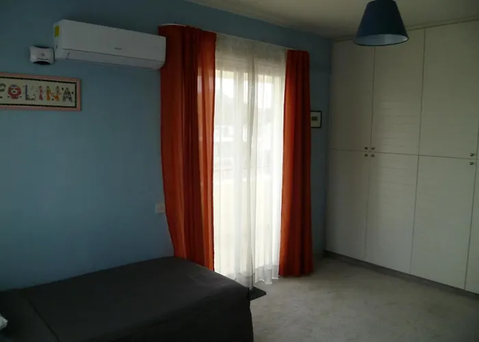 Datacom House - The Sky Blue ニコシア