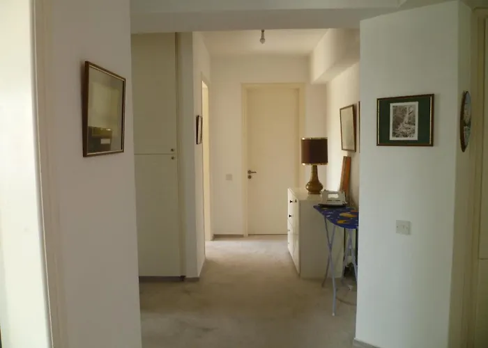 Datacom House - The Sky Blue ゲストハウス ニコシア