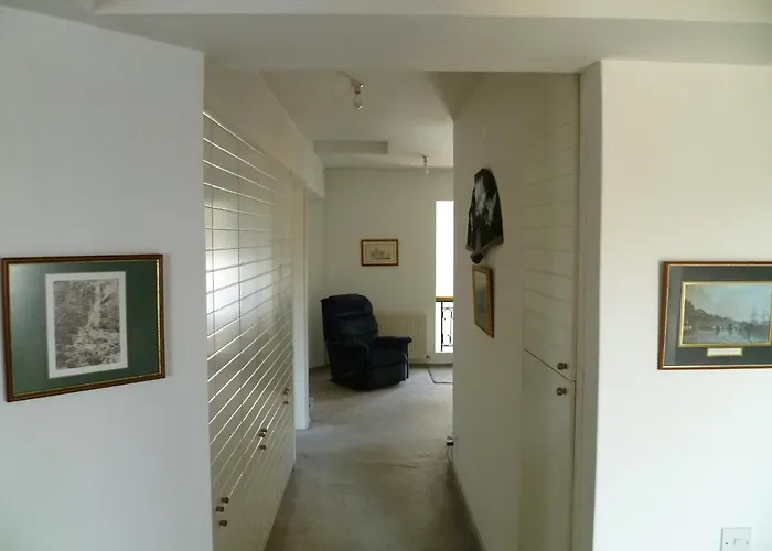 Datacom House - The Sky Blue ゲストハウス 3*