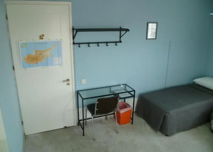 Datacom House - The Sky Blue ニコシア